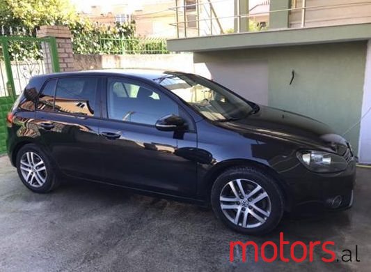 2010' Volkswagen Golf photo #6