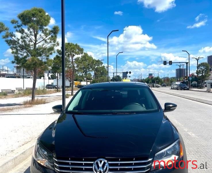 2014' Volkswagen Passat photo #1