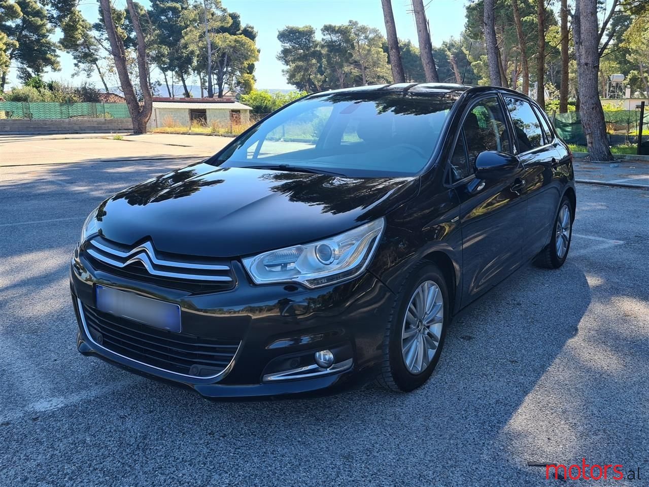 2011' Citroen C4 photo #1