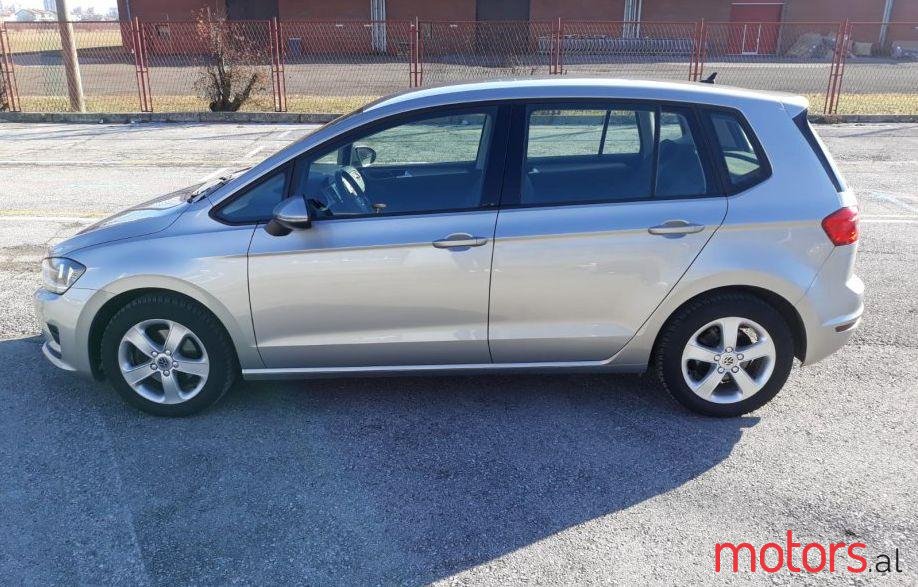 2014' Opel Zafira photo #1