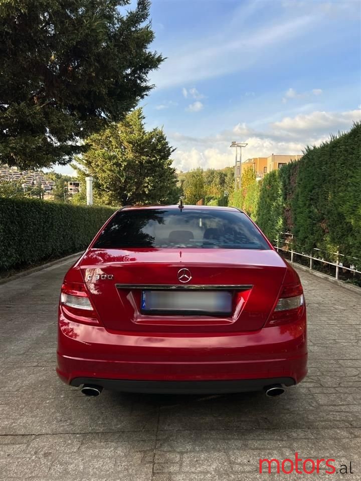 2010' Mercedes-Benz C 300 photo #6