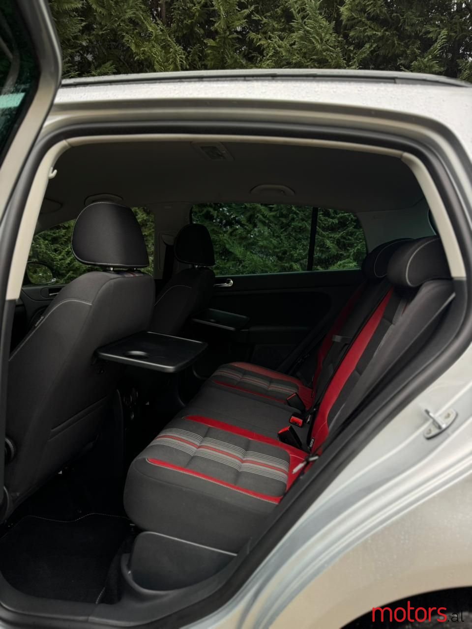 2013' Volkswagen Golf Plus photo #4