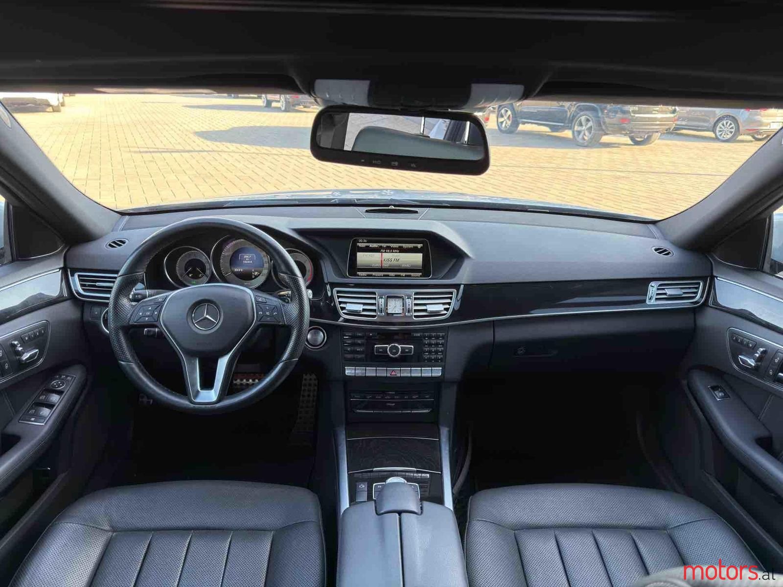 2015' Mercedes-Benz E 350 photo #3