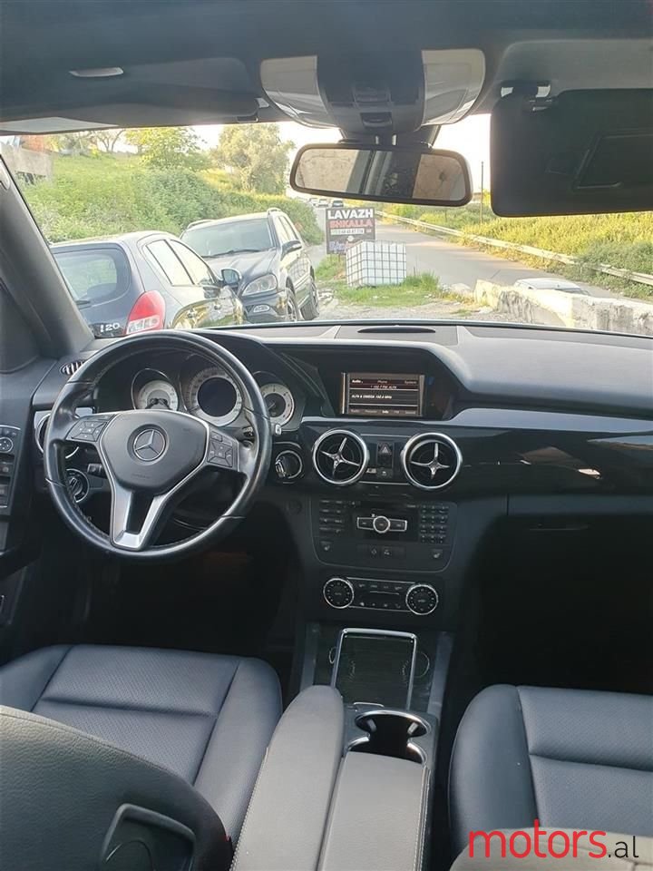 2013' Mercedes-Benz GLK 250 photo #3