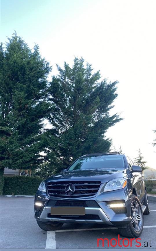 2012' Mercedes-Benz 350 photo #4