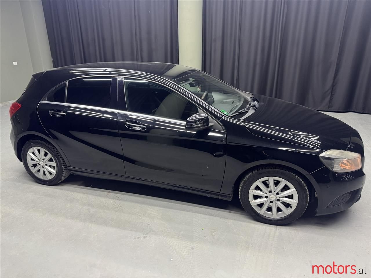 2013' Mercedes-Benz A 200 photo #3