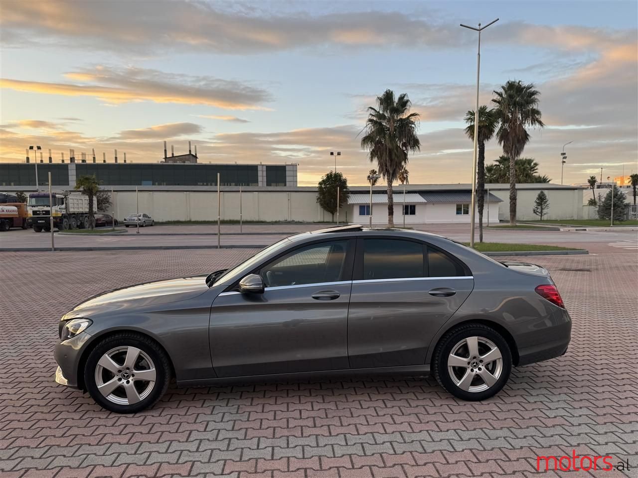 2018' Mercedes-Benz C 200 photo #2