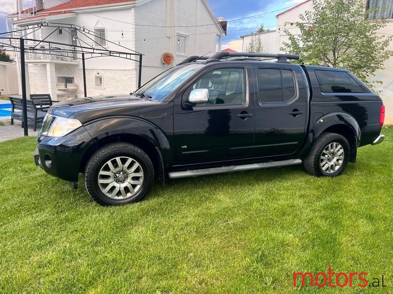 2011' Nissan Navara photo #1