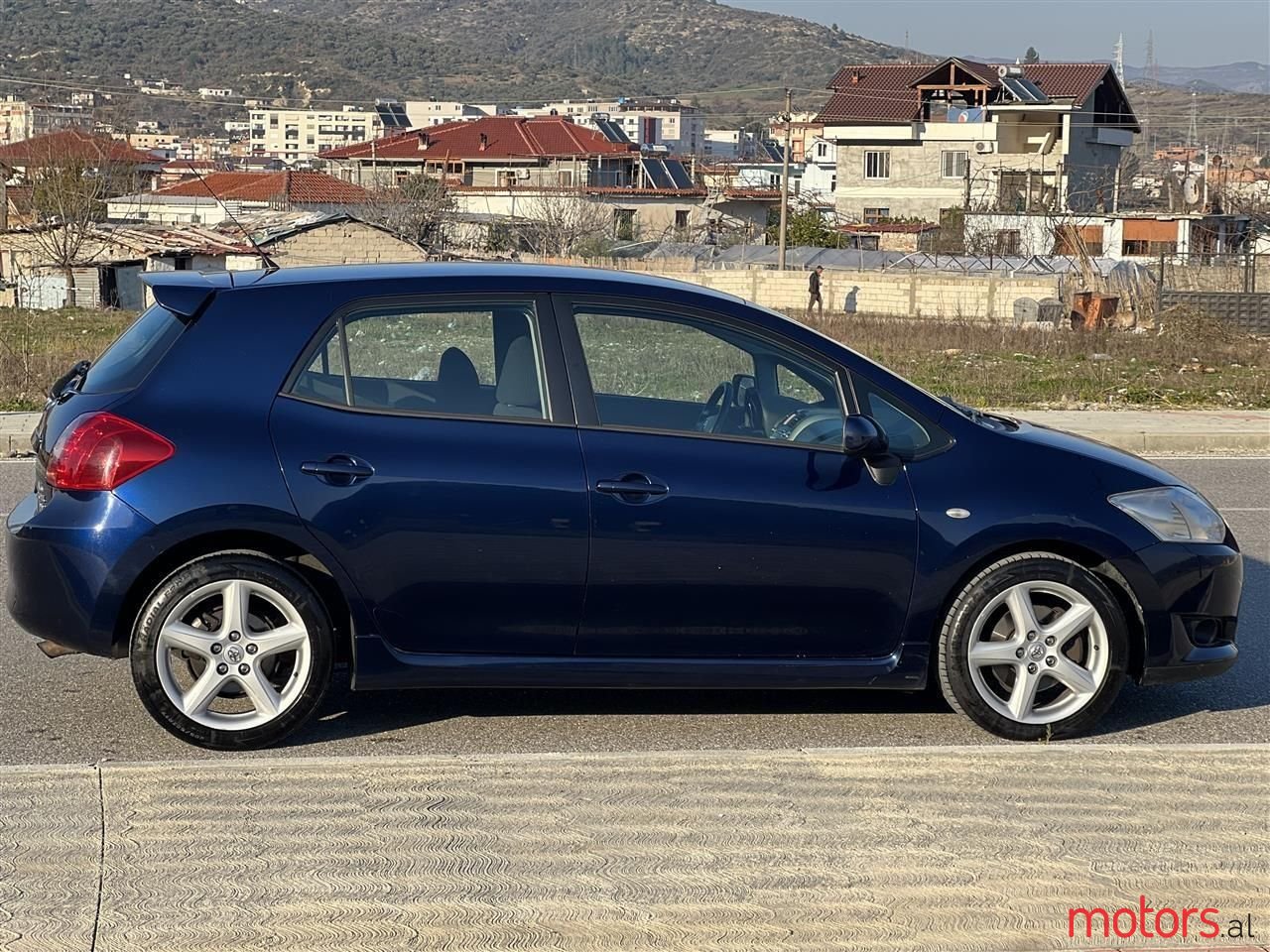 2007' Toyota Auris photo #5