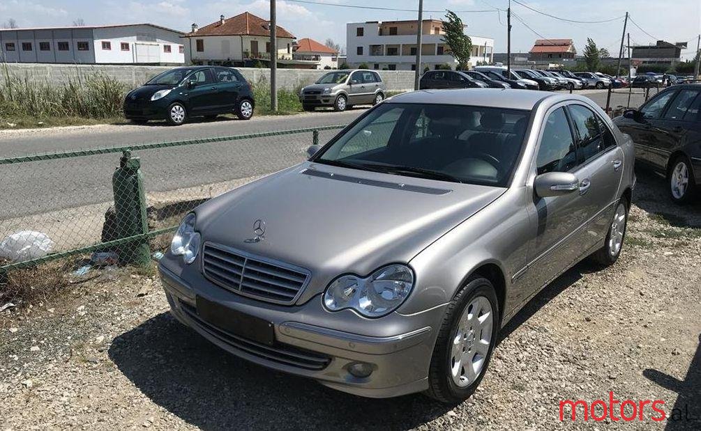 2005' Mercedes-Benz C 200 photo #1
