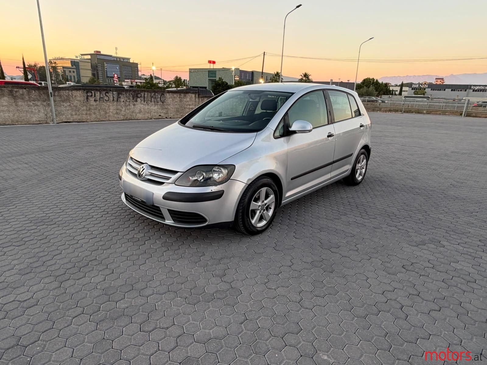 2006' Volkswagen Golf Plus photo #1