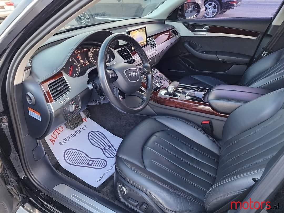 2012' Audi A8 photo #4