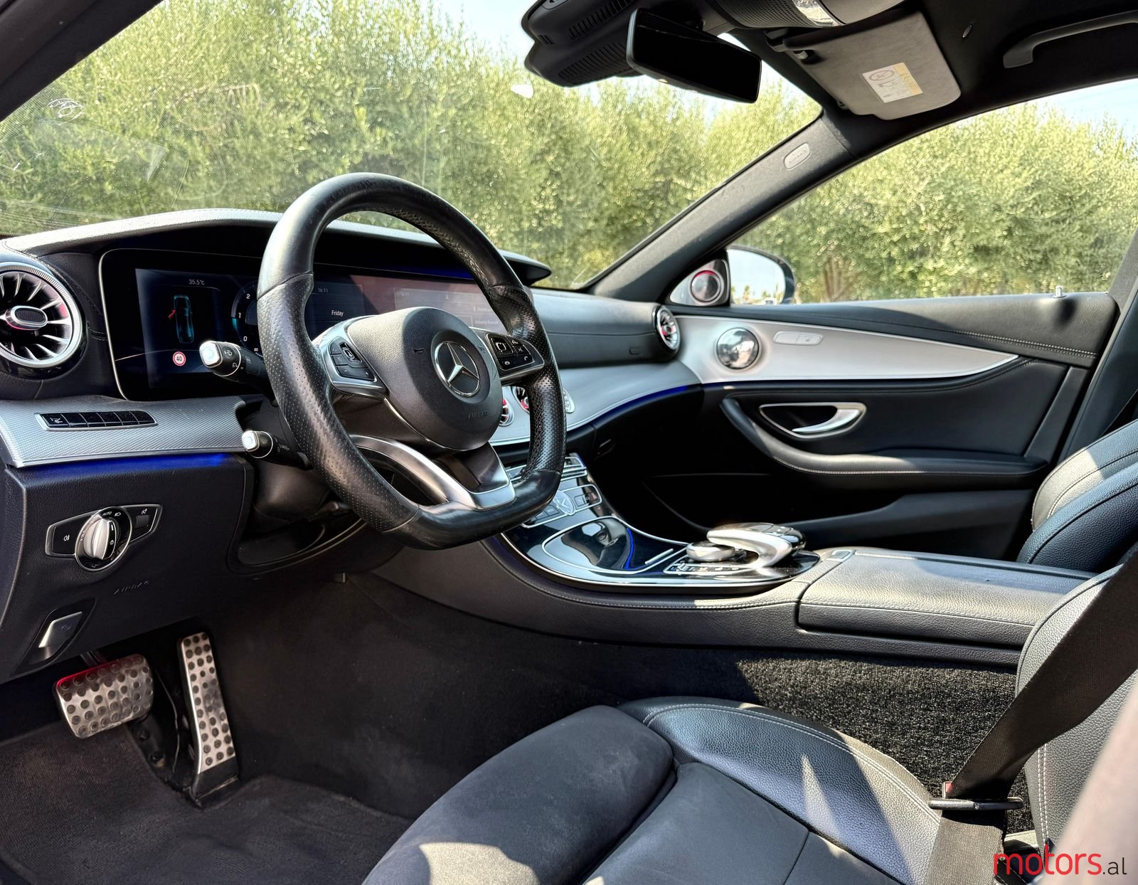 2017' Mercedes-Benz E 220 photo #3