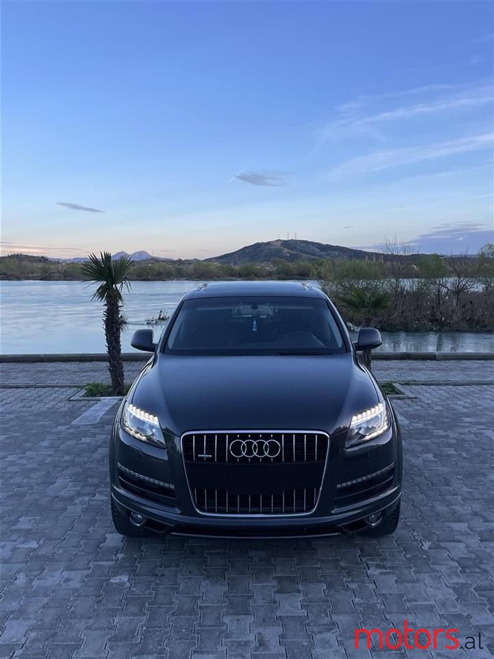 2010' Audi Q7 photo #5