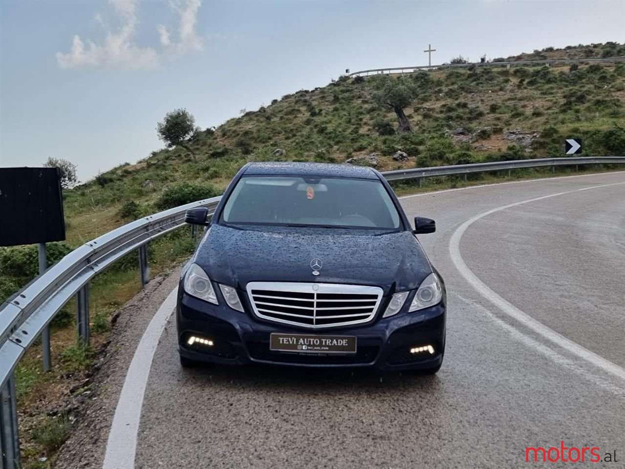 2010' Mercedes-Benz E 250 photo #3