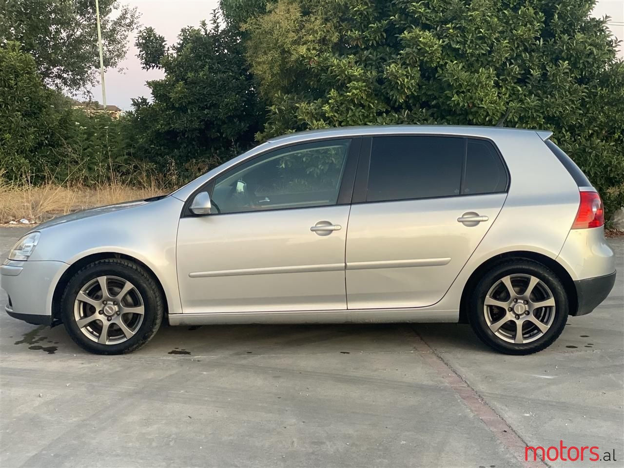 2007' Volkswagen Golf photo #2