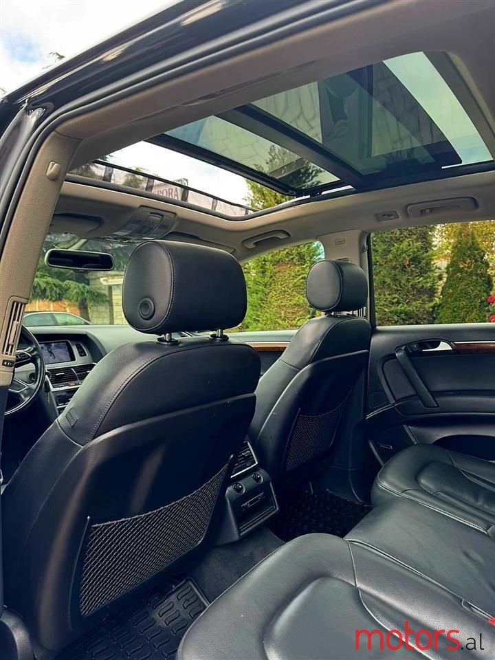 2015' Audi Q7 photo #4