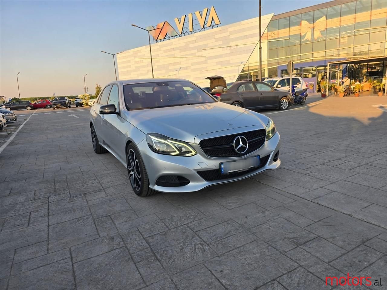 2015' Mercedes-Benz E 220 photo #1