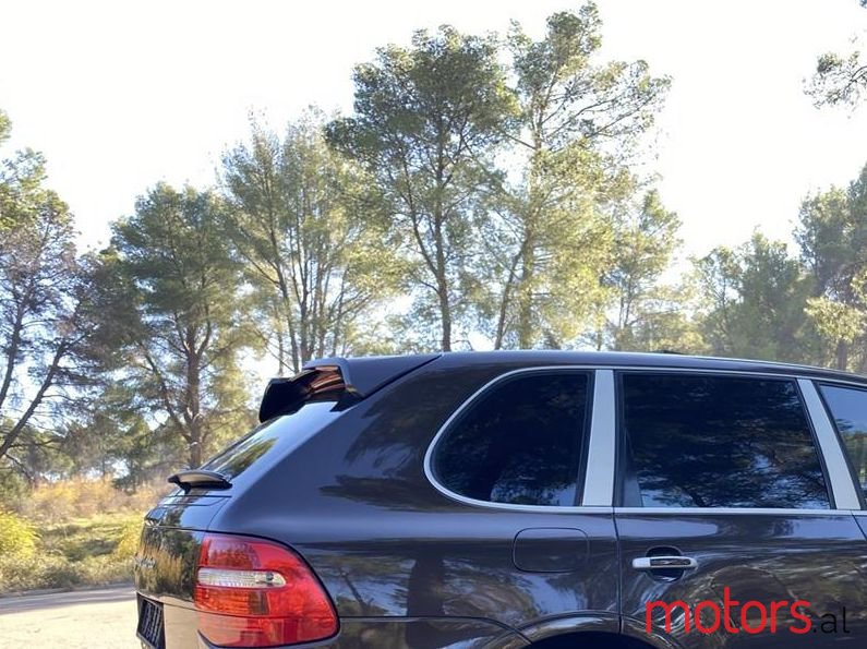 2009' Porsche Cayenne photo #4