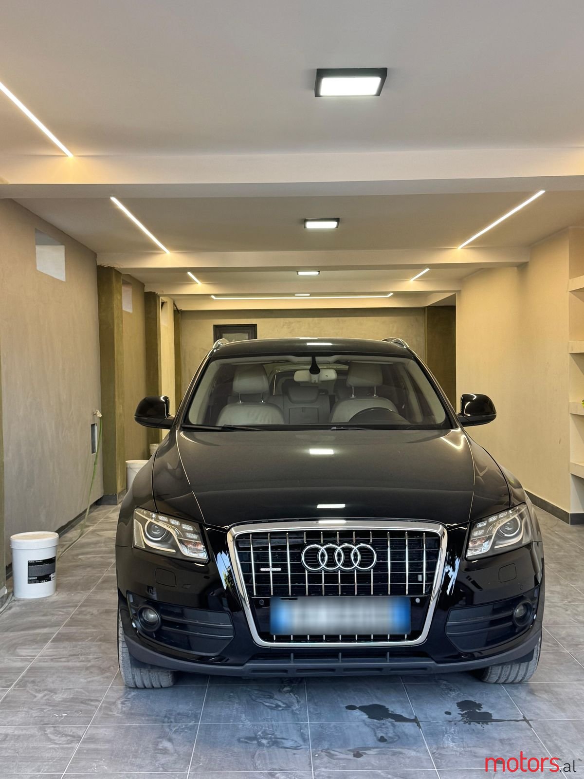 2011' Audi Q5 photo #1