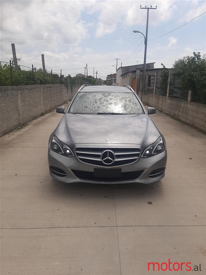 2015' Mercedes-Benz E 250 photo #1