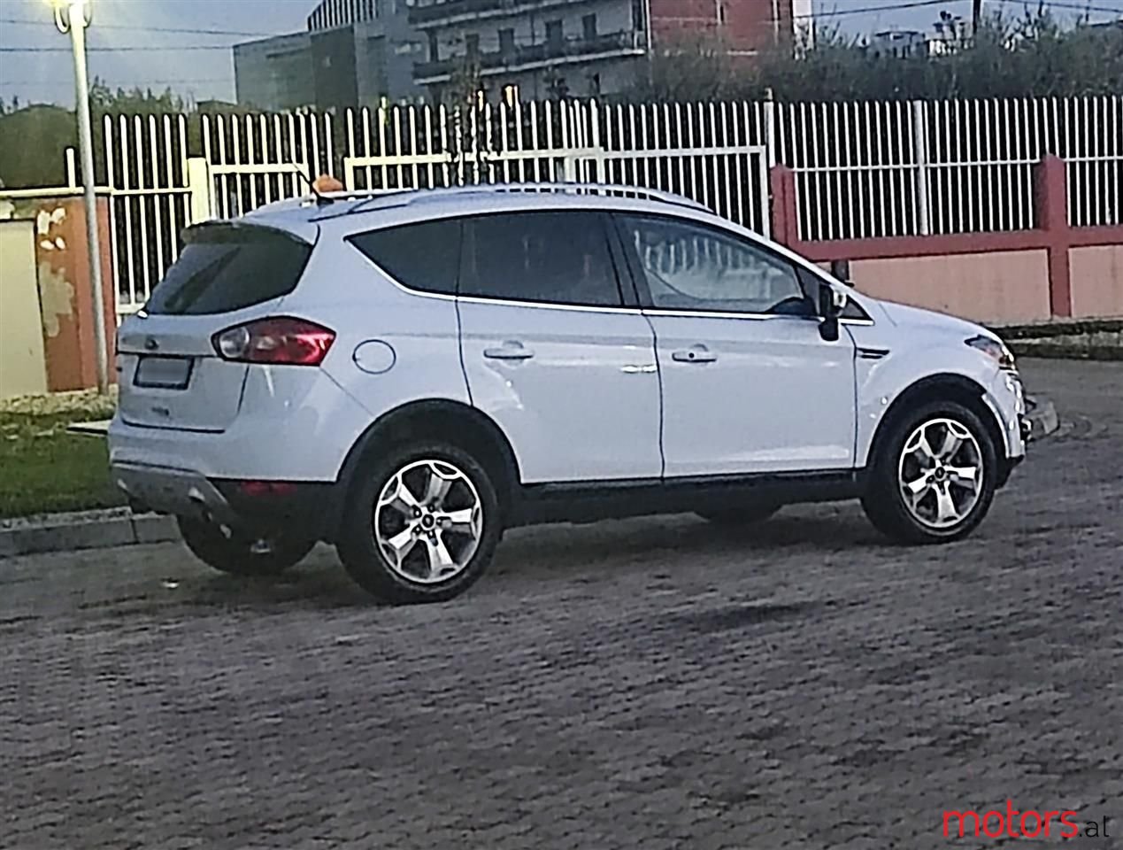 2011' Ford Kuga photo #1