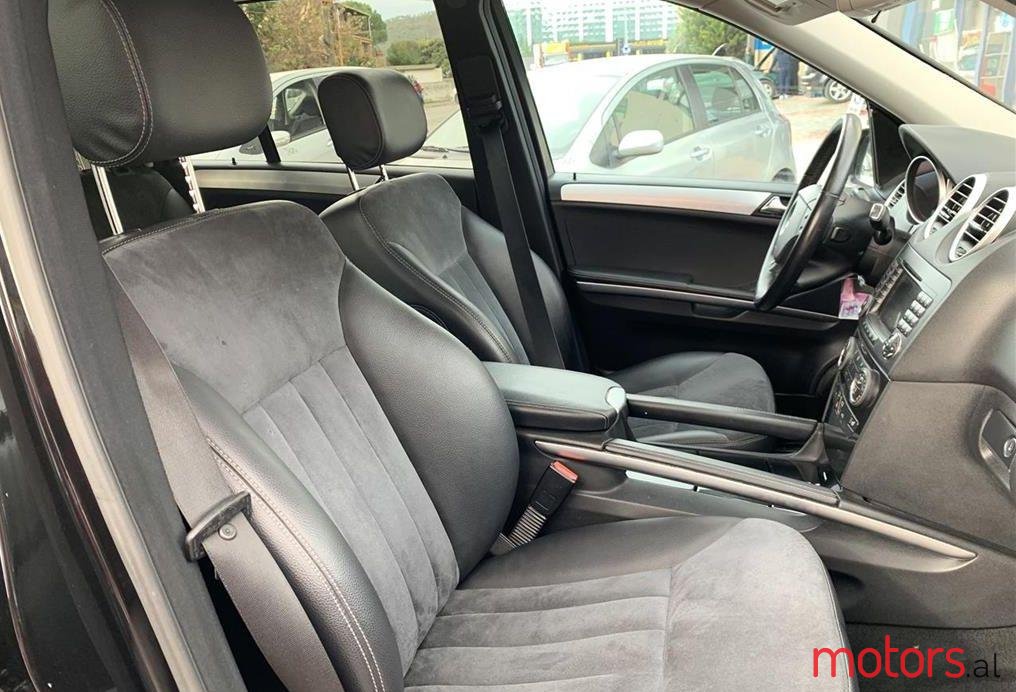 2006' Mercedes-Benz ML 320 photo #1