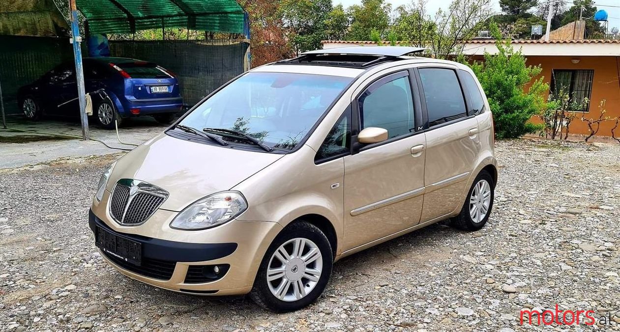 2009' Lancia Musa photo #1