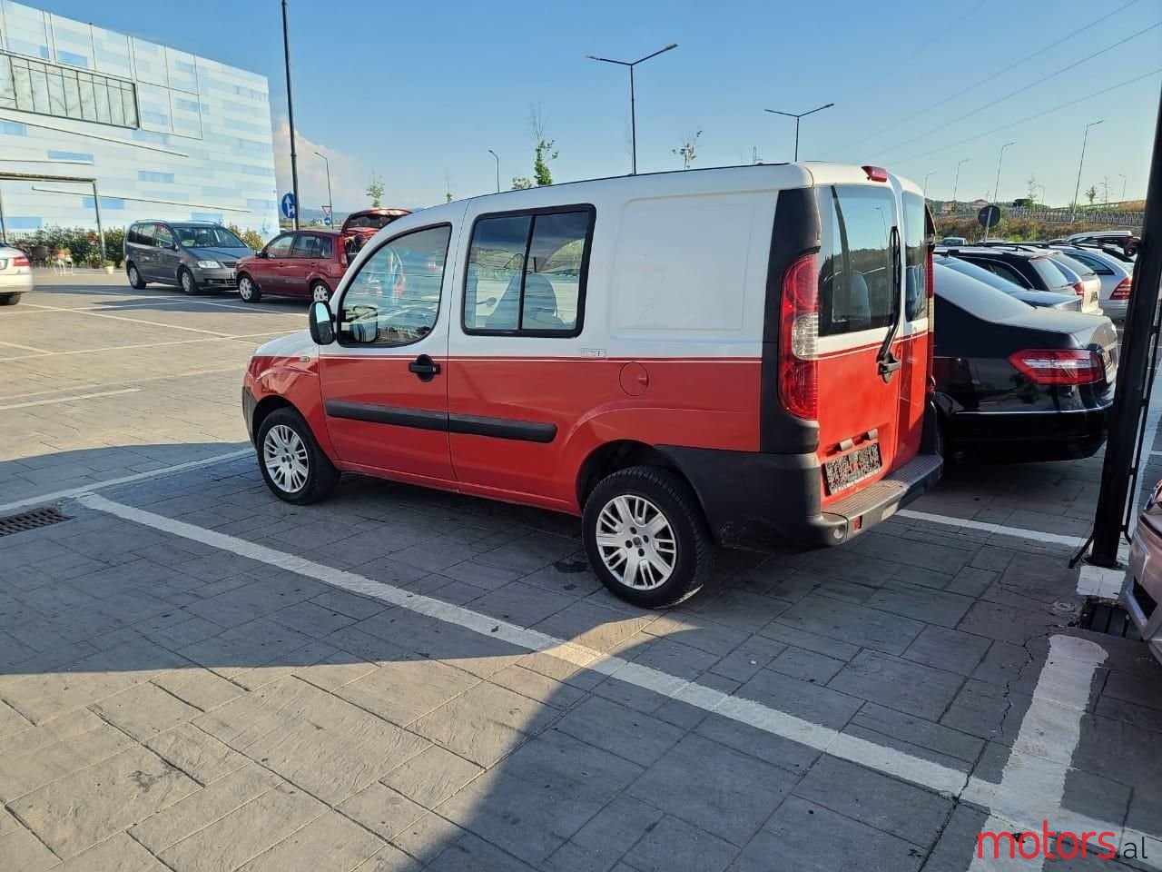 2009' Fiat Doblo photo #2