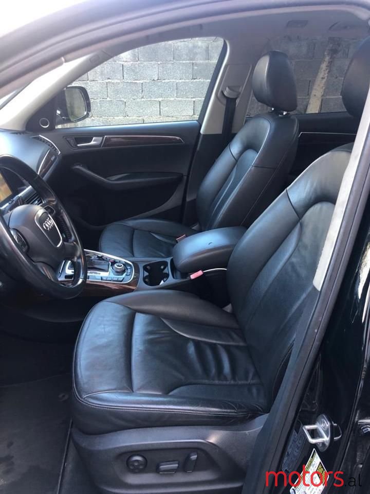 2011' Audi Q5 photo #5