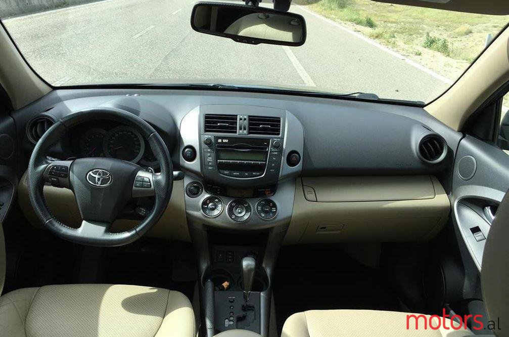 2010' Toyota RAV4 photo #2