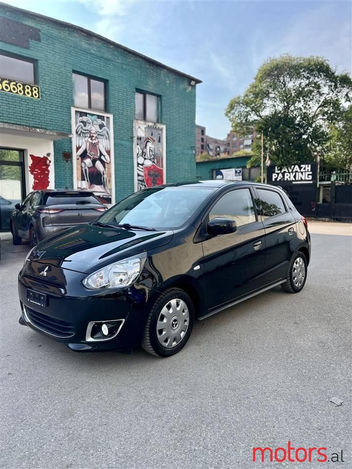 2015' Mitsubishi Space Star photo #1