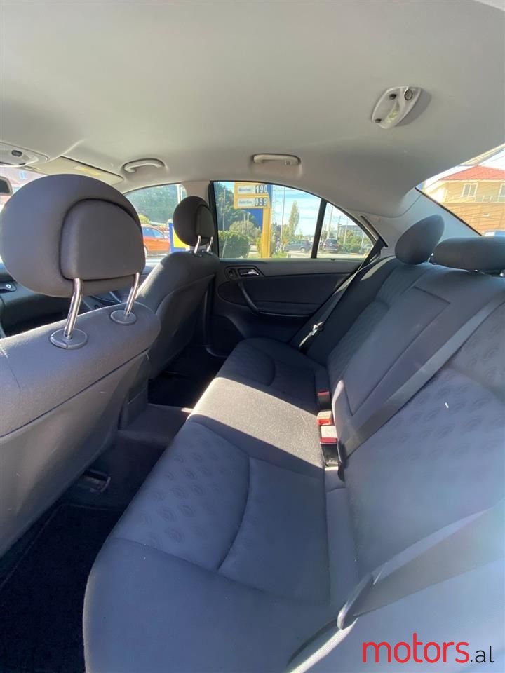 2004' Mercedes-Benz C 180 photo #5