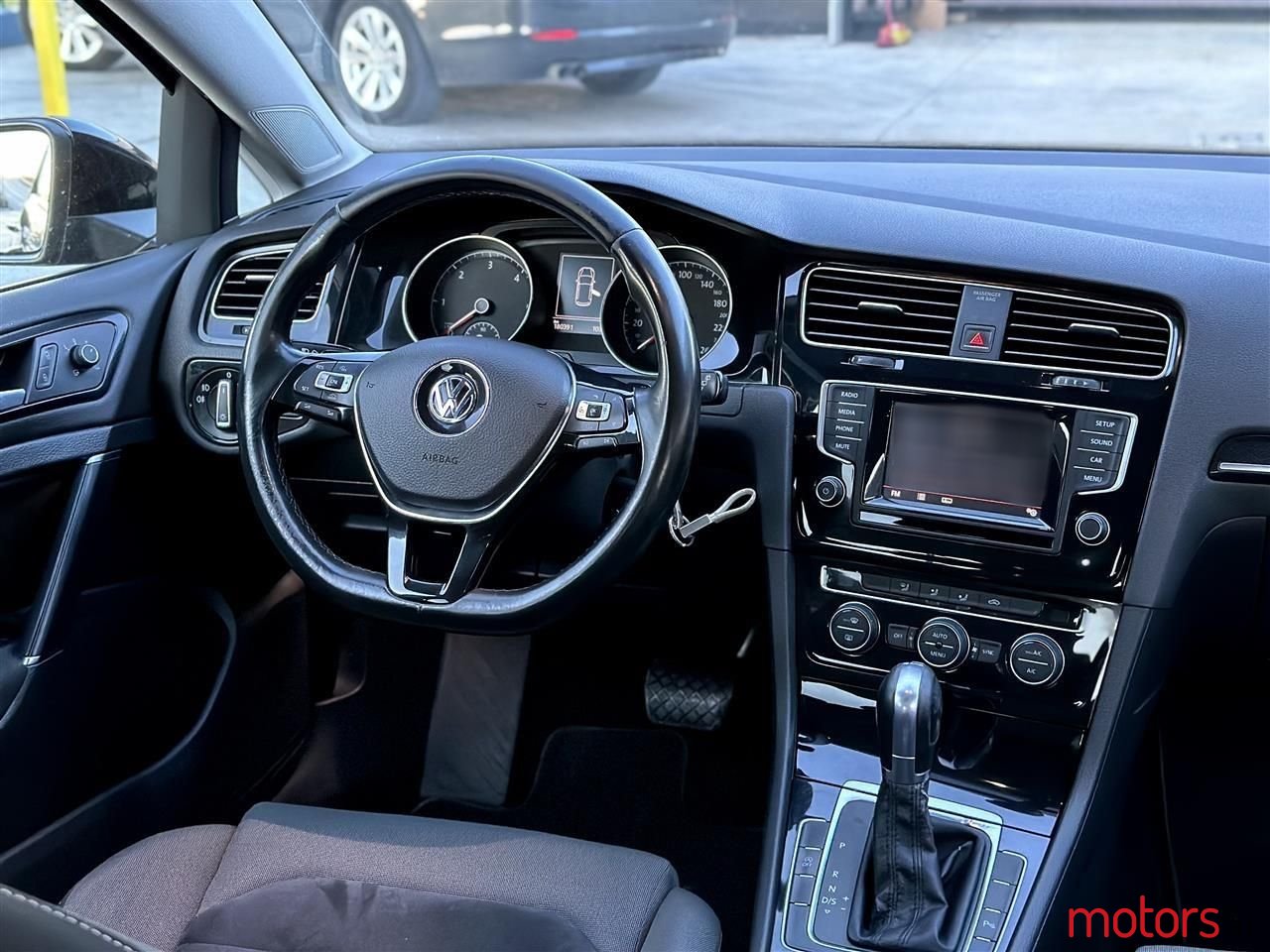2014' Volkswagen Golf photo #2