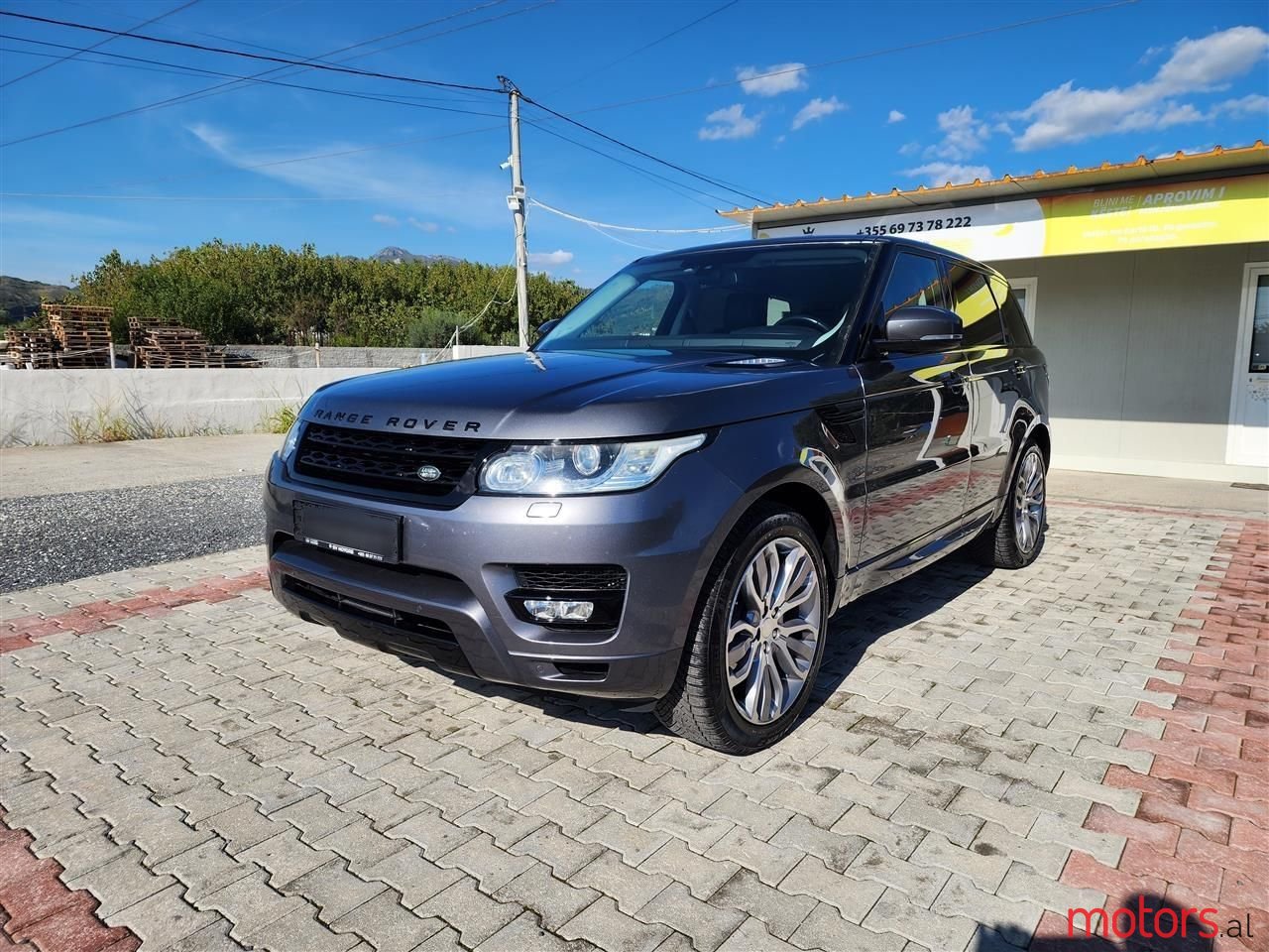 2014' Land Rover Range Rover Sport photo #1