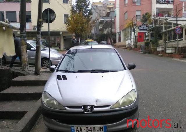 2000' Peugeot 206 photo #2