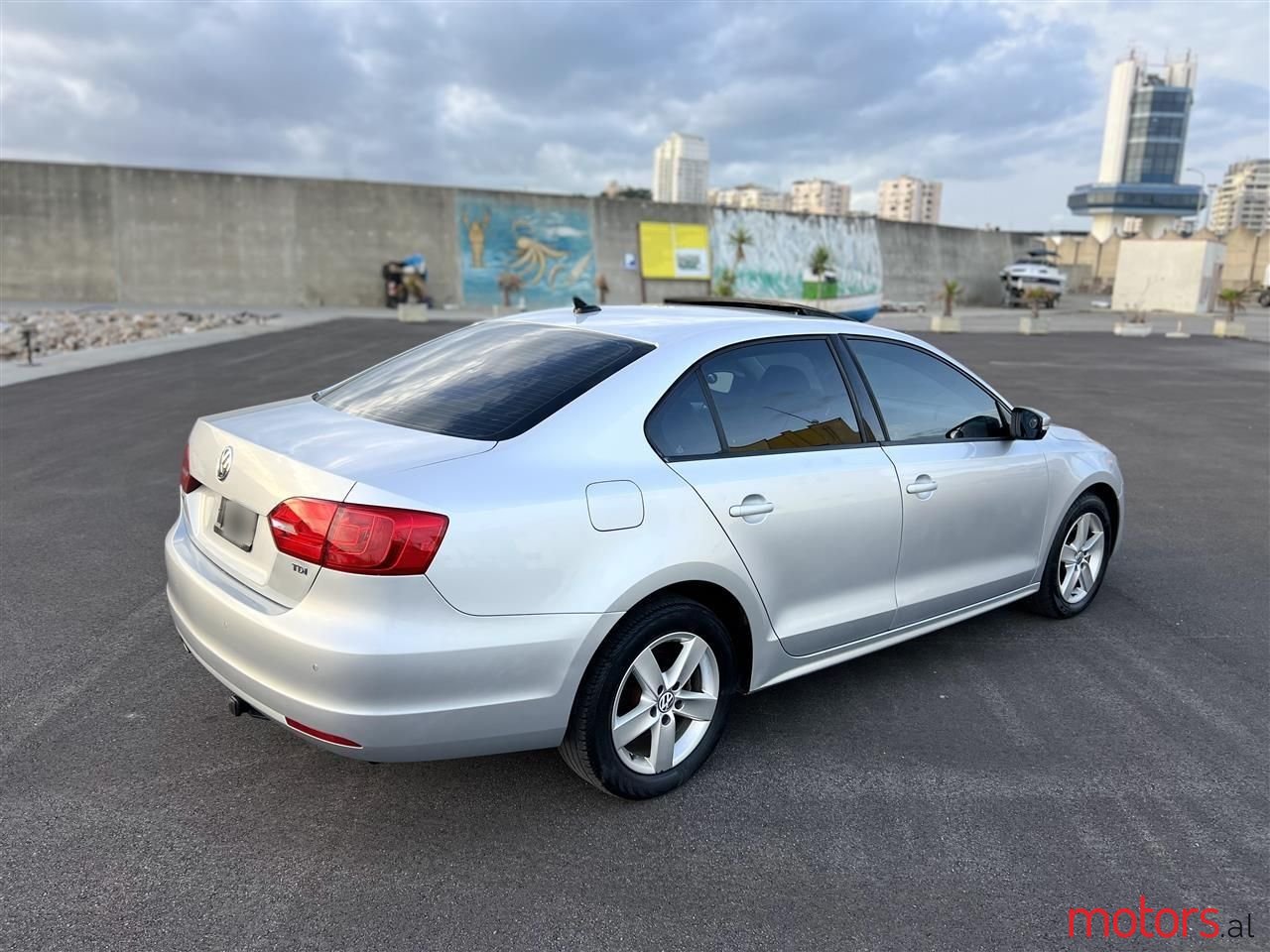 2011' Volkswagen Jetta photo #6