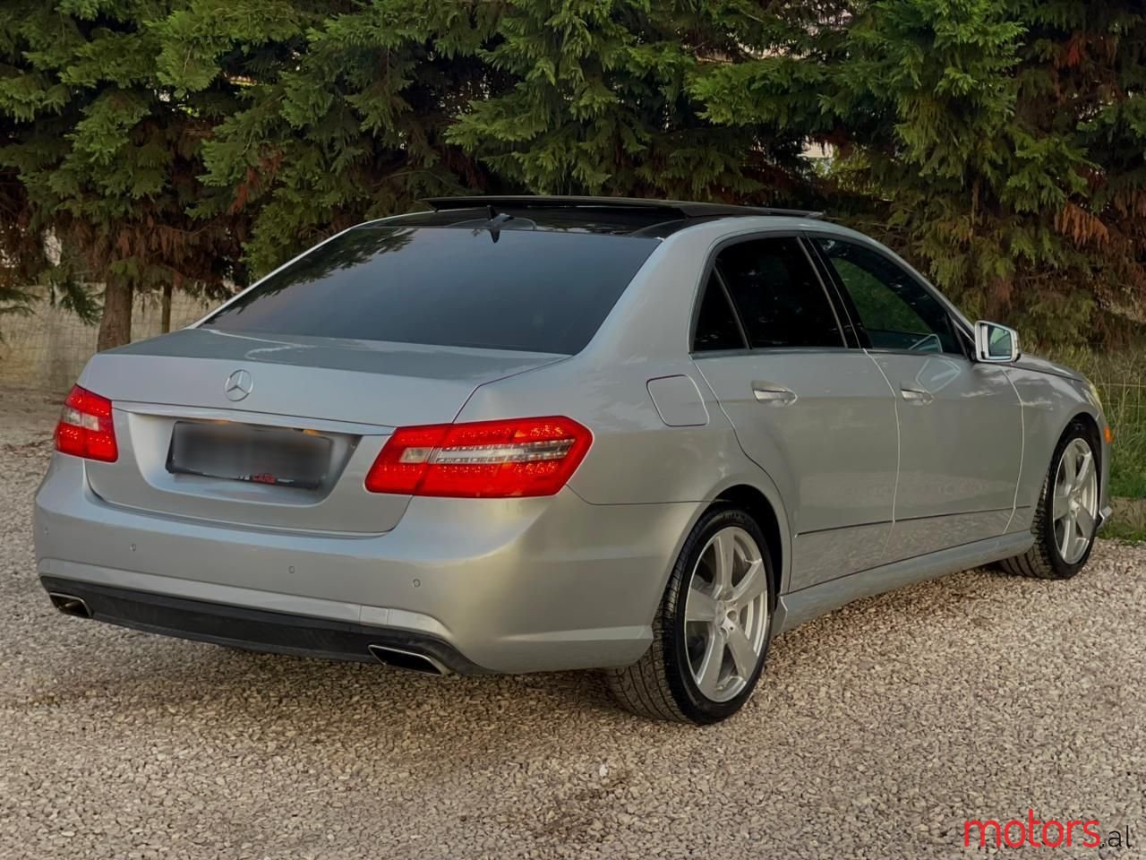 2010' Mercedes-Benz E 350 photo #2