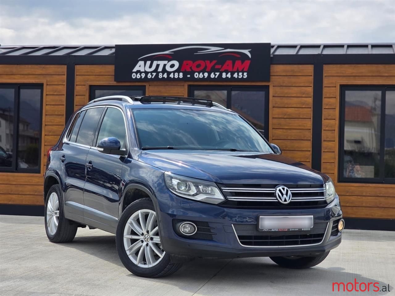 2013' Volkswagen Tiguan photo #1