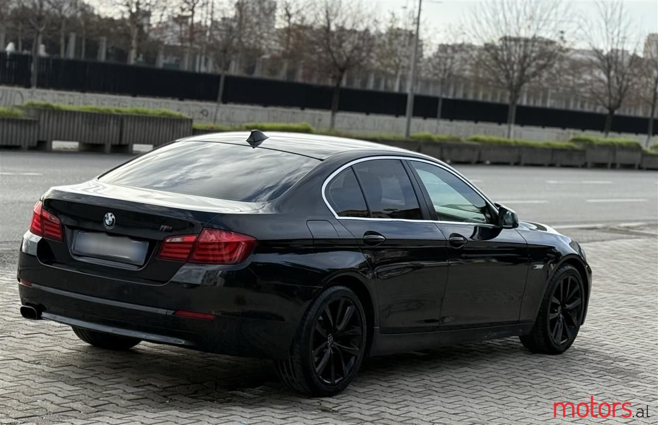 2010' BMW 530 photo #4