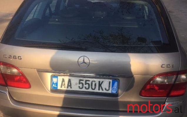 2006' Mercedes-Benz E-Class photo #1