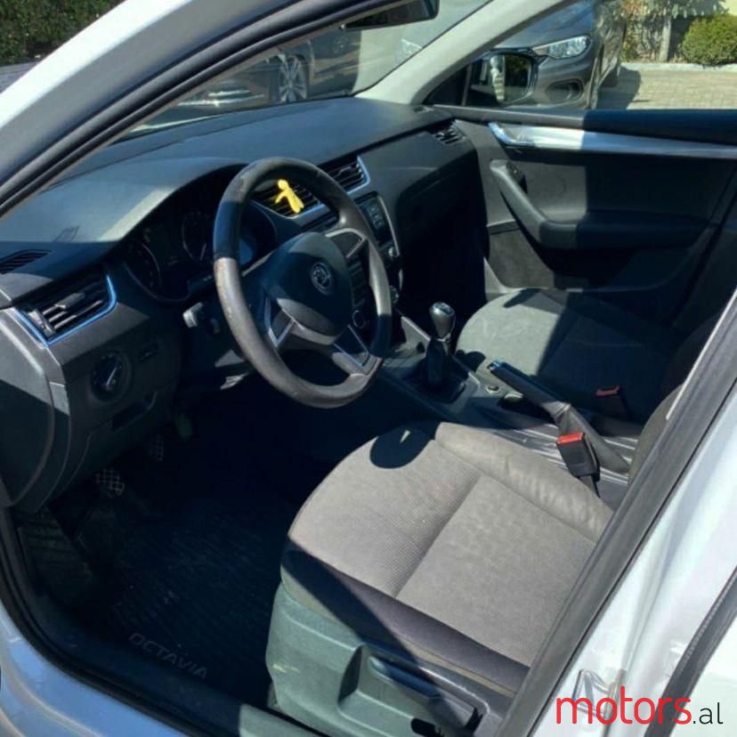 2017' Skoda Octavia photo #6