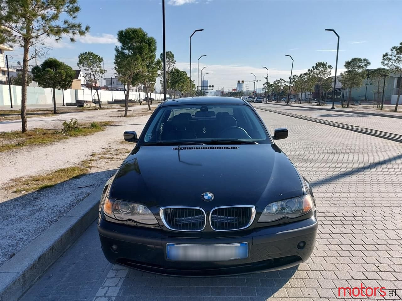 2002' BMW 320 photo #1