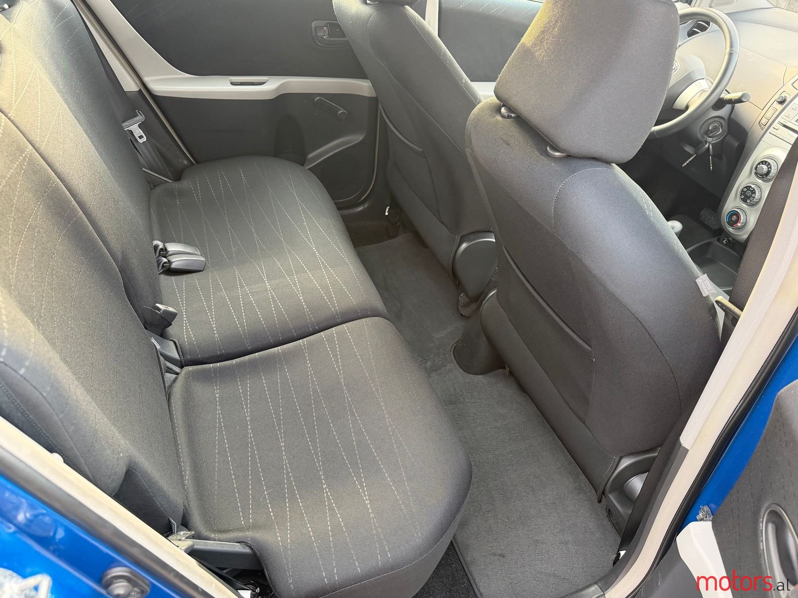 2007' Toyota Yaris photo #4