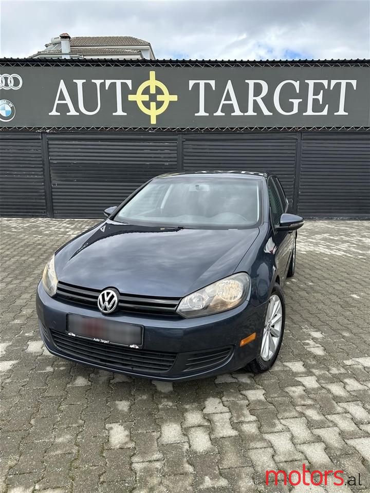 2011' Volkswagen Golf photo #1