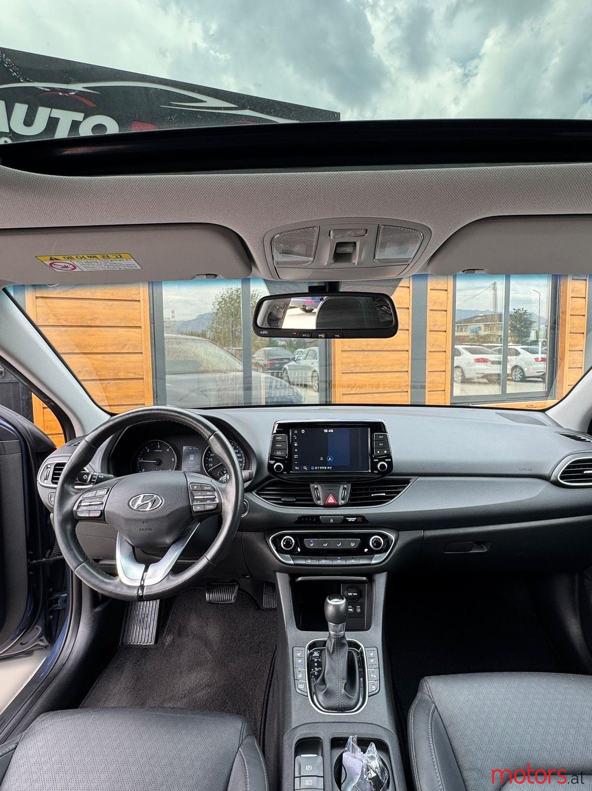 2017' Hyundai i30 photo #6