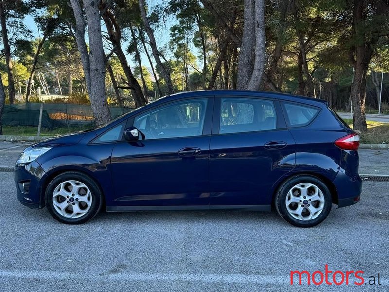 2012' Ford C-MAX photo #3