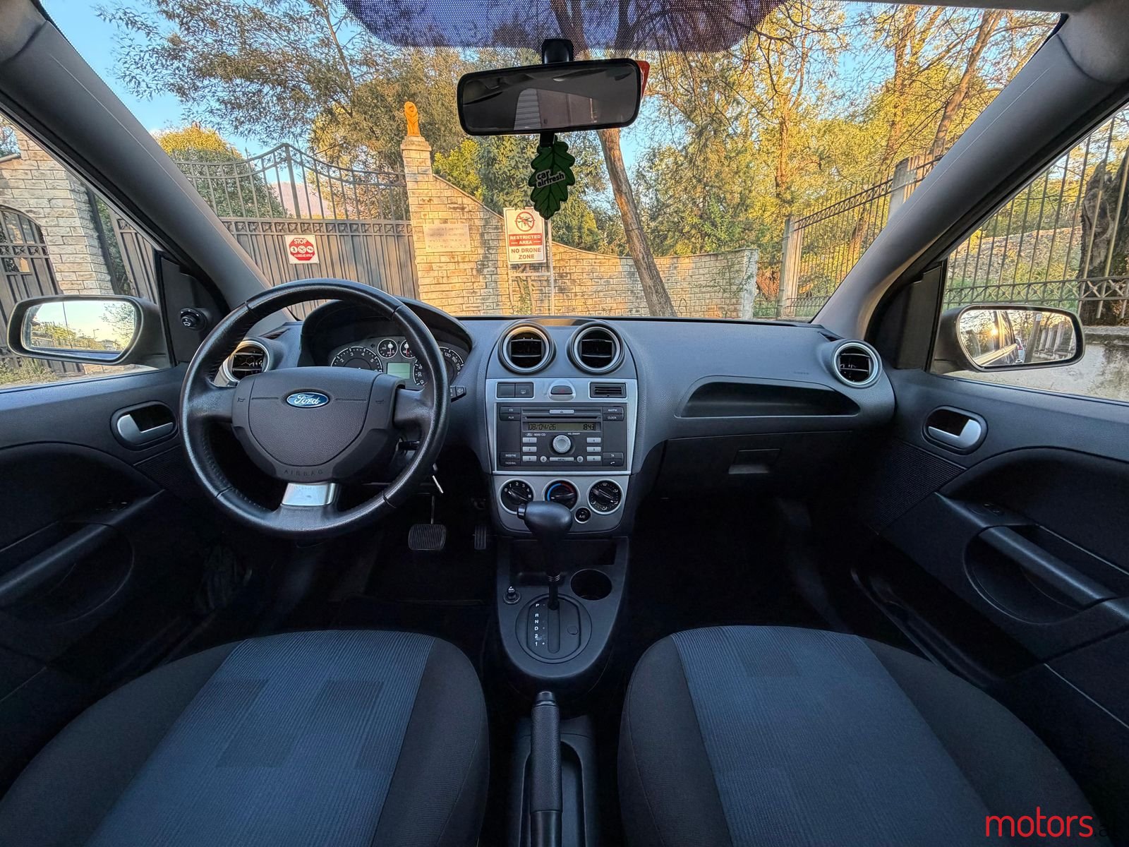 2008' Ford Fiesta photo #2