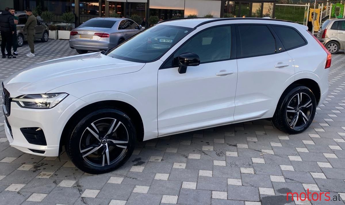 2018' Volvo XC60 photo #1