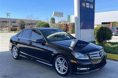 2012' Mercedes-Benz C 300